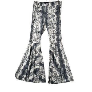 Womens White Black NEW Snakeskin Western Flare Leggings Pants Snake Print Sz 2X